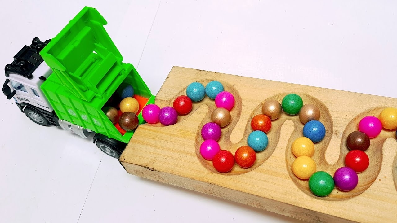 Marble Run Race ☆ HABA Slope & Retro Makita Truck, Excavator, Garbage Truck, Dump Truck, Ambulances