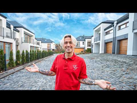 This is My OWN YouTuber Neighborhood!