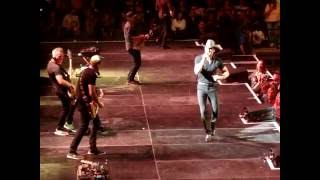 TIM MCGRAW - CALIFORNIA - 10/01/2016 MOHEGAN SUN 20TH ANNIVERSARY LIVE