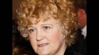 Never Give All the Heart - Anúna and Brenda Fricker