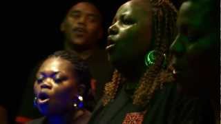 Premier.tv // Soweto Gospel Choir - Umoya We Nkosi