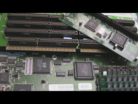 Commodore Amiga TerribleFire A4000 Motherboard Repairs x 2 - Part 4