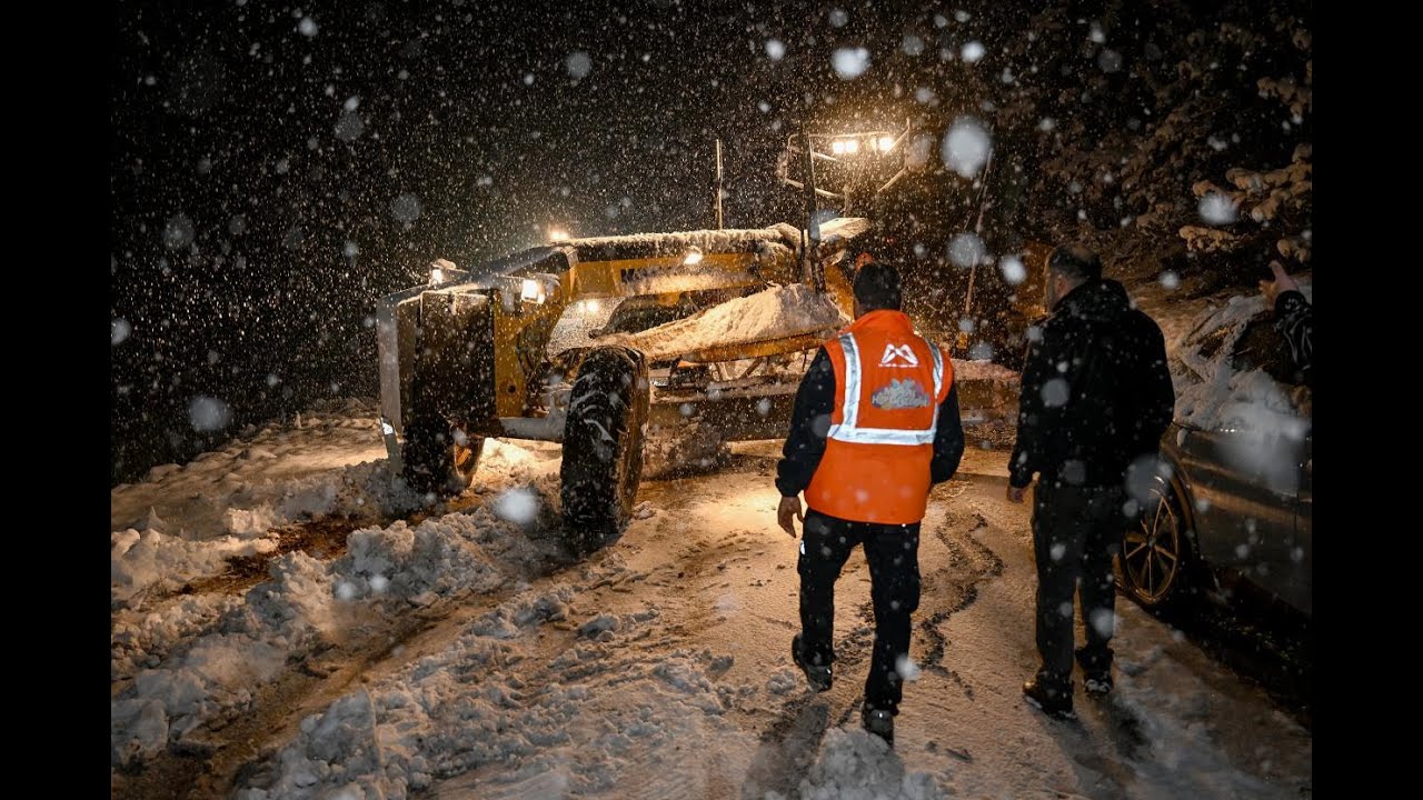 BÜYÜKŞEHİR EKİPLERİ KAR İLE MÜCADELEYE HAZIR