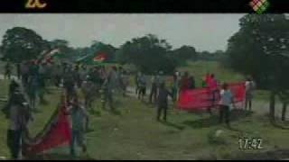 preview picture of video 'Zamba Canuta: sobre el asalto a instituciones, sedes indígenas, reacción de movimientos sociales y cerco a Santa Cruz - septiembre 2008 4/5'