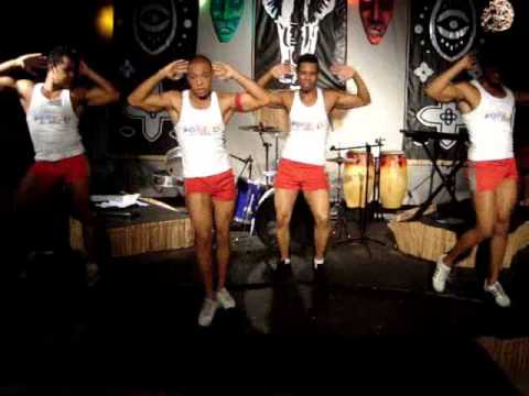 AS MÁSCARAS (CLAUDINHA LEITTE)  - CIA DE DANÇA PORTAL DO AXÉ