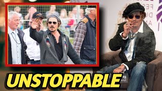 Johnny Depp irradia encanto natural | Icono de estilo sin siquiera intentarlo