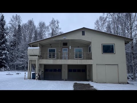 Beautiful 2 Bedroom, 1 Bath, 3 Car Garage Home with 5 Acres off CHSPR property video