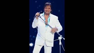 Eu preciso desse amor.Roberto Carlos.