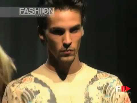 Versace Spring Summer 2000 Milan 2 of 3 Pret a Porter Men by Fashion Channel
