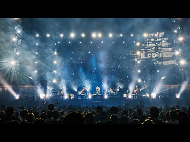 Novelbright (ノーベルブライト) 姫路城・三の丸広場で開催された「Novelbright LIVE TOUR 2024 ~CIRCUS~FINAL IN 姫路城 三の丸広場」公演より冬のバラード「雪の音」のライブ映像を公開! 2 YouTubeサムネイル