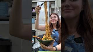 Download lagu Only eating Michelin rated street food in Singapore! #foodie #shorts#singapore #michelin #streetfood mp3