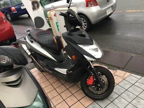 孔雀王スクーター　Realizeサウンド　美人タンデム　YAMAHA・CYGNUS-X3型　ヤマハ・シグナスx 3型　リアライズ　美男子軍団