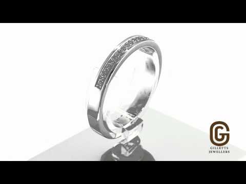 Diamond wedding ring