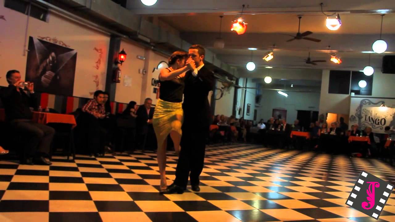 IGNACIO GIANNINI Y MANUELA MARCE en el Sin Rumbo 01