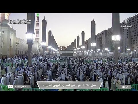 TARAWEH PERTAMA,,DIMAJID HAROM NABAWI BERDESAK DESAKN