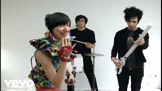 Yeah Yeah Yeahs - Cheated Hearts