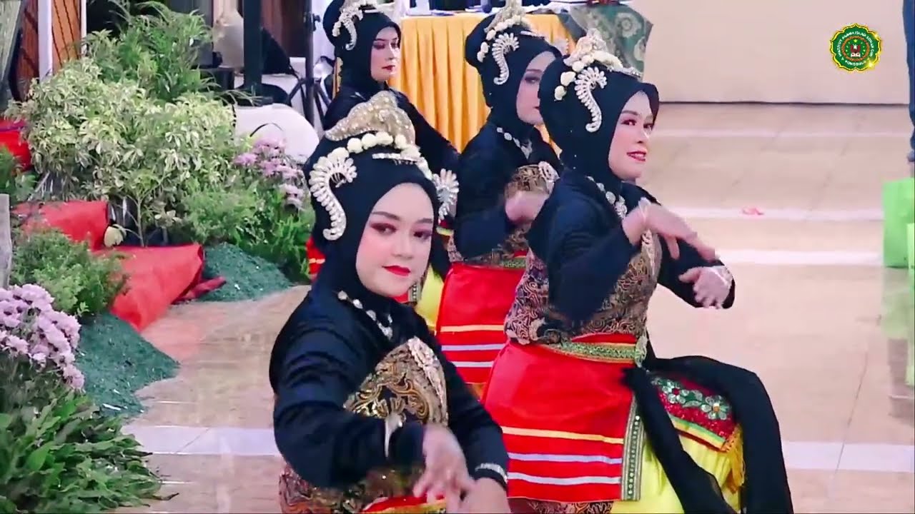 RAPAT TERBUKA SENAT INSTITUT AGAMA ISLAM SUNAN GIRI PONOROGO WISUDA SARJANA XXXIV DAN MAGISTER XVII