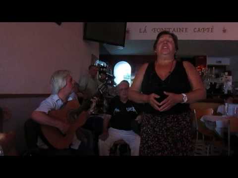 MARGARIDA MOREIRA FADO , NO CAFÉ LA FONTAINE FADO , NAS FONTAINHAS PORTO