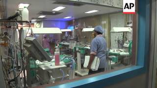 Doctors use plastic bags to save pre-term babies