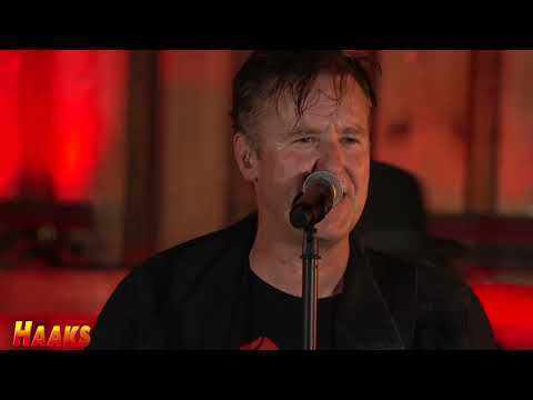 DIo - Rainbow in the dark performed by Haaks