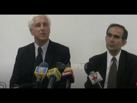 Ceka: Kushdo që merr pjesë në kongresin e Imamit, është i vetëpërjashtuar nga PAD (7 Qershor 2002)