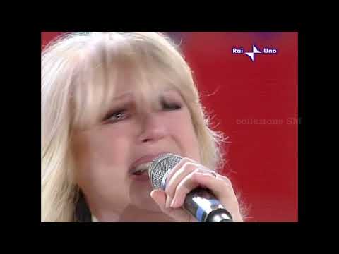 Loretta Goggi - Maledetta primavera - Ciak si canta 2009 stereo remaster