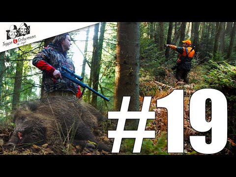 Drückjagd 2021   | Zwei Jäger in Anspannung | Niedersächsischer Jäger–mit Teppe und Schwenen op Jagd