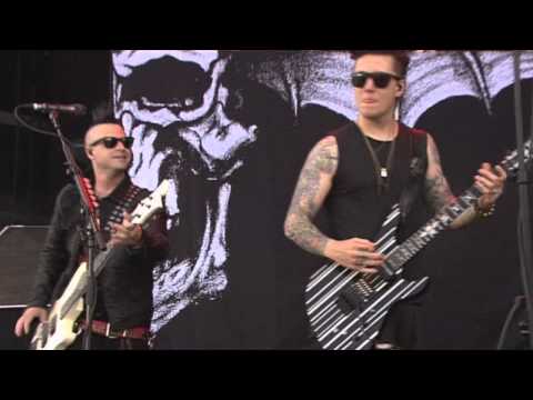 Avenged Sevenfold - Critical Acclaim (Live at Pinkpop 2014) HD