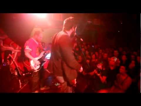 Robin And The Backstabbers - Iguana Facatoare De Minuni - LIVE