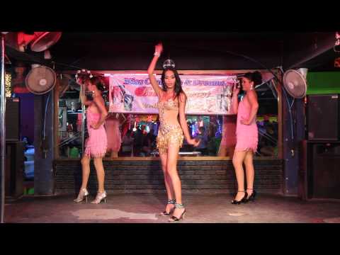 Patricia singing Let's Get Loud - C&D - October 27, 2014