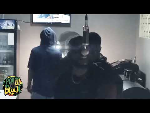 MoulaUE - Chess Moves || Pon Di Block Performance