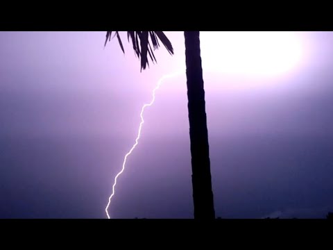 Lightning in the sky⚡#thandar #shorts #nature #scary #naturlovers