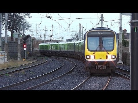 IE 29000 Class DMU Train number 29401 - Dun Laoghaire, Dublin