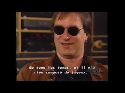 R.E.M. on Spécimen, MusiquePlus, March 2001