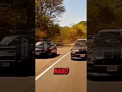 Karma instantáneo para un policía fake