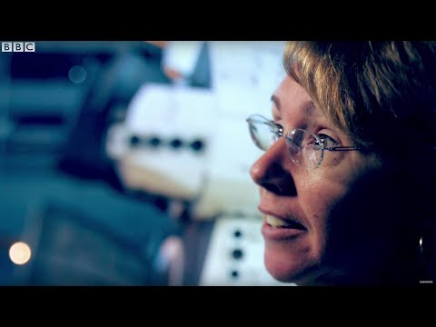 Space Station Almost Hits Debris | Earth Science