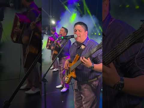 Comienzo show en vivo Los Majestuosos del chamamé en Zárate, Buenos Aires