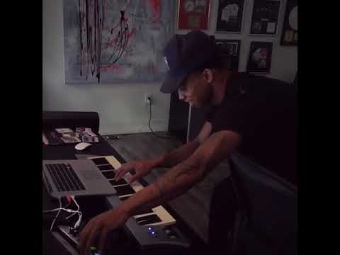 Ljay Currie-Bitch don't toemy phone