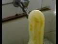 تفاعل كميائي ينتج نافورة مادة غريبة