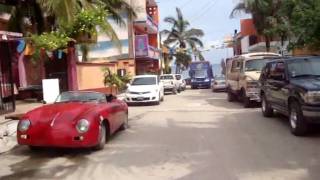 preview picture of video 'Sayulita...camino a la playa...!!'