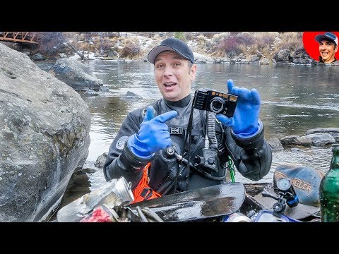 Found Vintage Camera Lost in River while Diving for Valuables! Video
