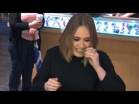 Η Αντέλ... τρέλανε ένα ολόκληρο κατάστημα με... οδηγό την Ντε Τζένερις