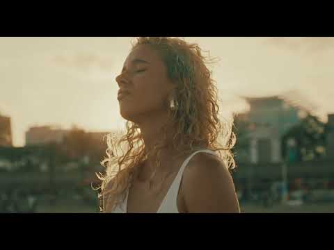 Dahili, LATENIGHTJIGGY, El Clooy, Maikel Delacalle - Como no (Official Video)