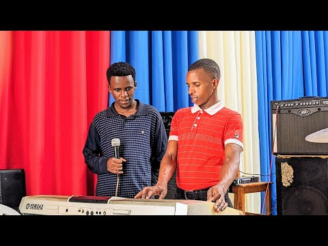 Nyiricyubahiro ukwiye gushimwa cover