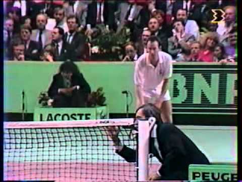 Michael Chang vs McEnroe - Paris 1989 - 08/10