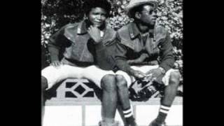 General Smiley & Papa Michigan - Jah Lick Me (Golden Hen Riddim)