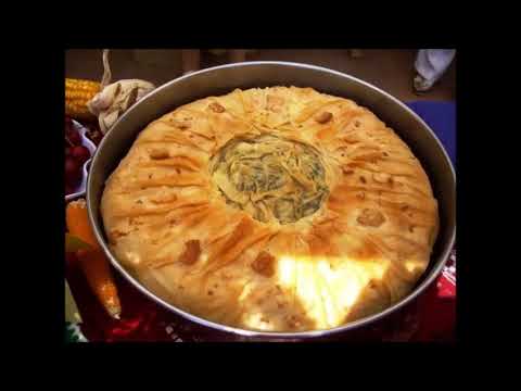 Нада Макеларска и Мирвет Беловска - месила баба зелникот