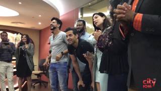 Download lagu Amazing flash mob for Hritik Roshan & Yami Gautam | Kaabil mp3
