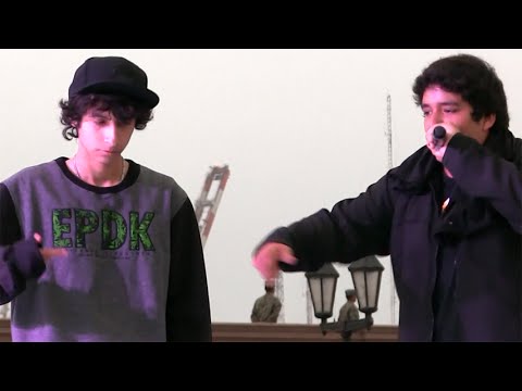 GASPER vs AUDAZ Batalla de los Gallos 2014 Perú Red Bull