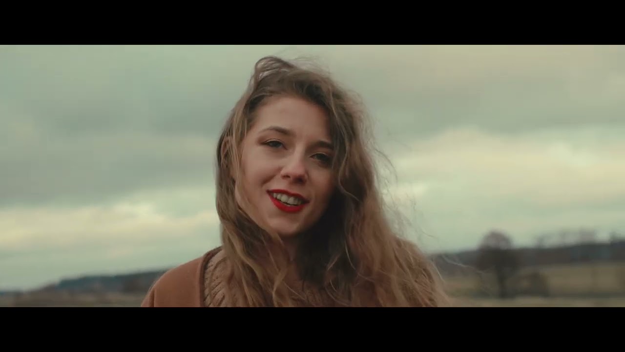 Karolina Lizer - Jeszcze parę chwil